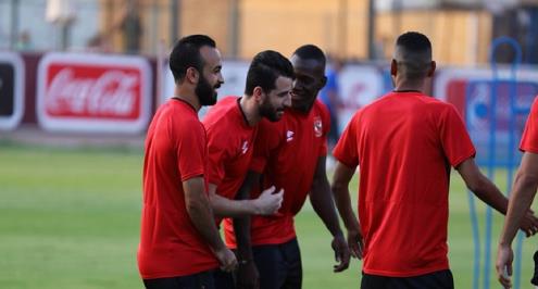 طبية الأهلي توضح.. حالة مصابي كورونا.. موقف أجايي.. ومتى يعود ناصر ومتولي؟